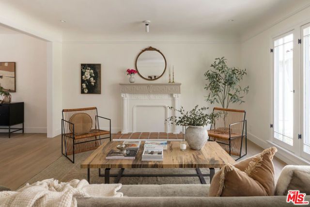 617 N Sycamore Avenue, Los Angeles, CA 90036