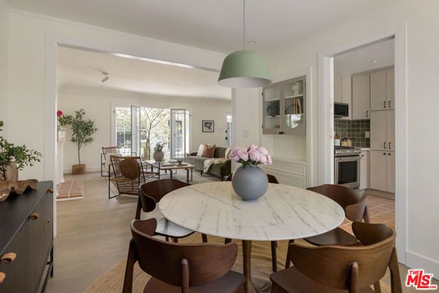 617 N Sycamore Avenue, Los Angeles, CA 90036