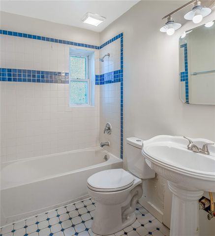 1588 Glenbeck Avenue A, Kettering, OH 45409