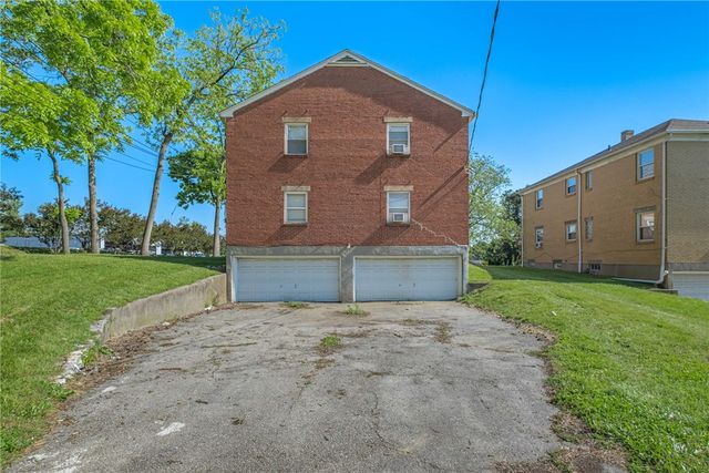 1588 Glenbeck Avenue A, Kettering, OH 45409