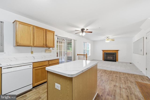 2004 CHITA CT, Temple Hills, MD 20748