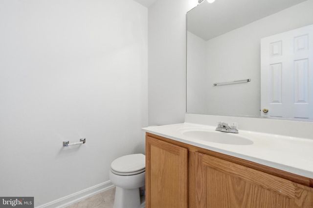 2004 CHITA CT, Temple Hills, MD 20748