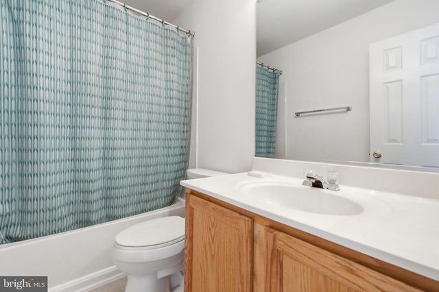 2004 CHITA CT, Temple Hills, MD 20748