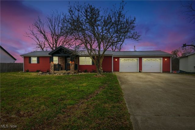 1790 Candlestick Drive, Zanesville, OH 43701