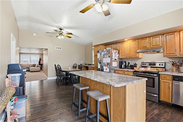 1790 Candlestick Drive, Zanesville, OH 43701