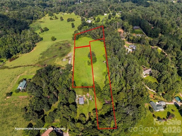 99999 Farm Hills Lane, Fletcher, NC 28732