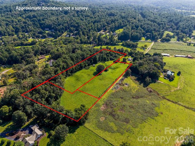 99999 Farm Hills Lane, Fletcher, NC 28732