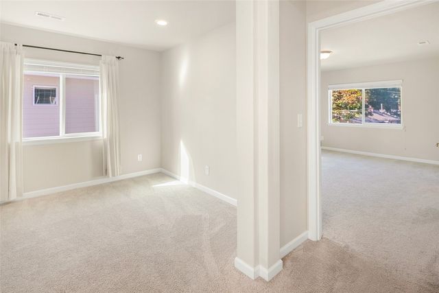 15530 SE 277th Place, Kent, WA 98042