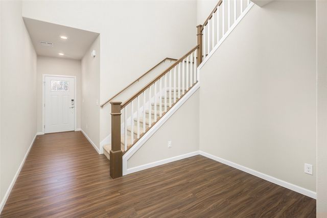 15530 SE 277th Place, Kent, WA 98042