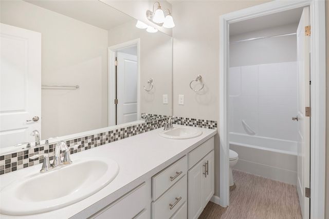 15530 SE 277th Place, Kent, WA 98042