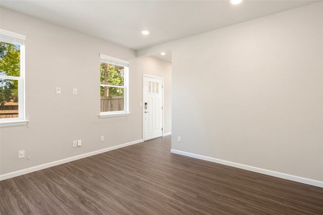 15530 SE 277th Place, Kent, WA 98042