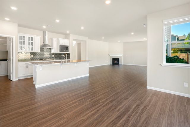 15530 SE 277th Place, Kent, WA 98042