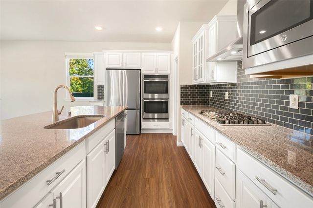 15530 SE 277th Place, Kent, WA 98042