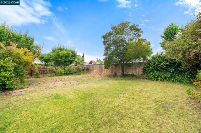 1831 Venice Dr, Concord, CA 94519