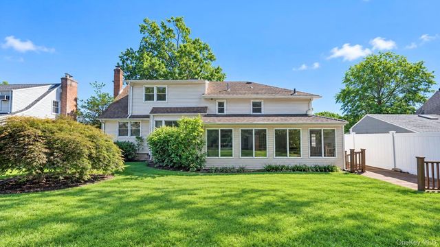 2684 Howell Street, Baldwin, NY 11510