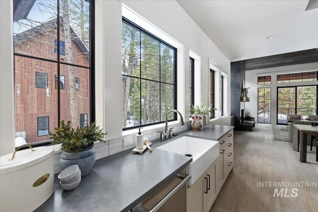 68 Ponderosa Ridge Court, Donnelly, ID 83615 photo 17