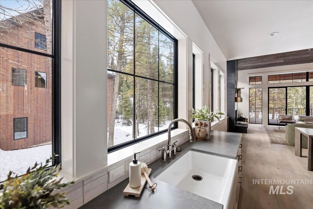 68 Ponderosa Ridge Court, Donnelly, ID 83615 photo 18