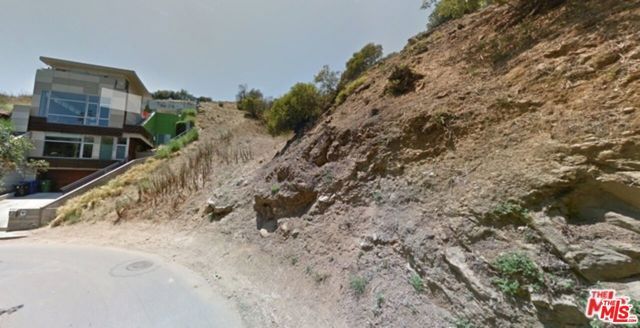 2415 N San Marco Drive, Los Angeles, CA 90068