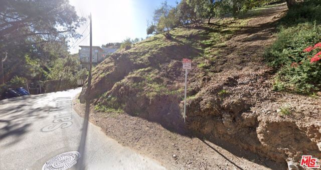 2415 N San Marco Drive, Los Angeles, CA 90068