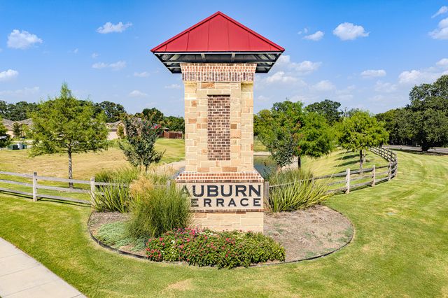 228 Abingdon Street, Azle, TX 76020
