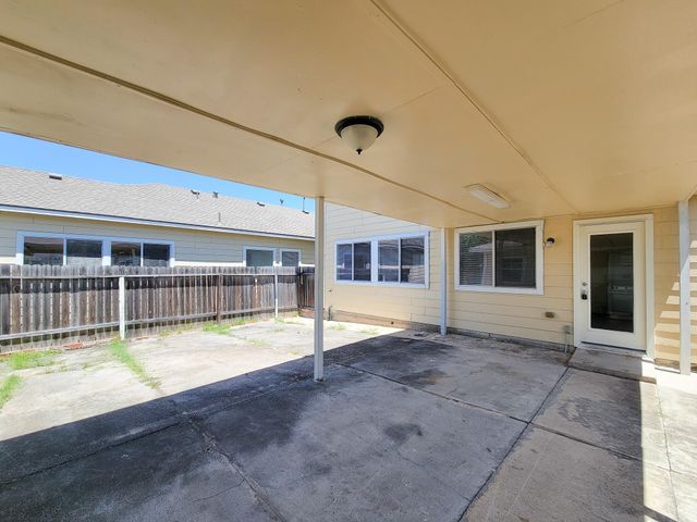 21818 Grassy Hill Lane, Spring, TX 77388