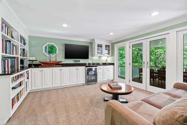 6 Brooks Hill Road, Lincoln, MA 01773