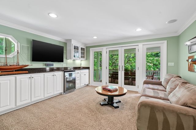 6 Brooks Hill Road, Lincoln, MA 01773