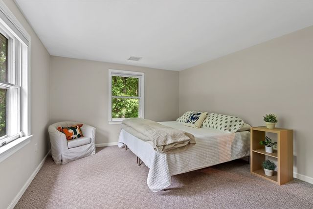 6 Brooks Hill Road, Lincoln, MA 01773