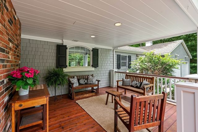 6 Brooks Hill Road, Lincoln, MA 01773