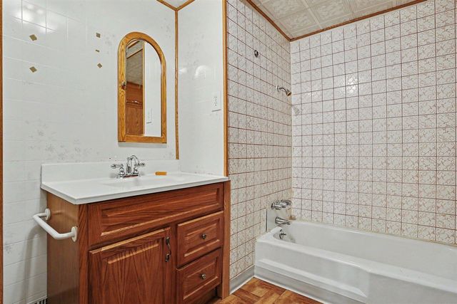 5385 E C Avenue, Richland, MI 49083