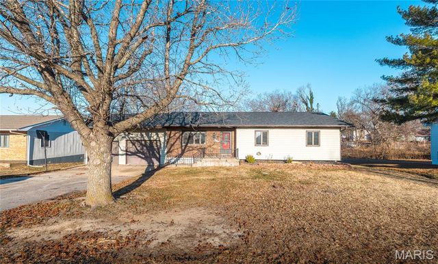 21705 Rudolph Road, Waynesville, MO 65583