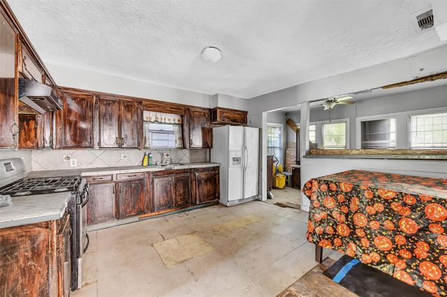 2104 New Jersey Street, Baytown, TX 77520