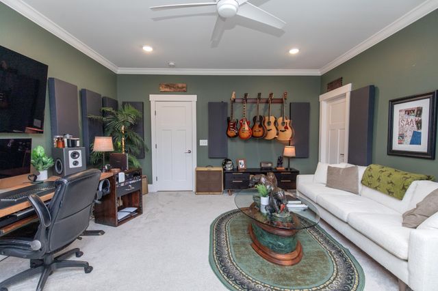 387 Arrow Ct, Hendersonville, TN 37075
