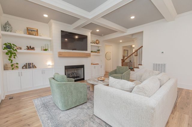 387 Arrow Ct, Hendersonville, TN 37075