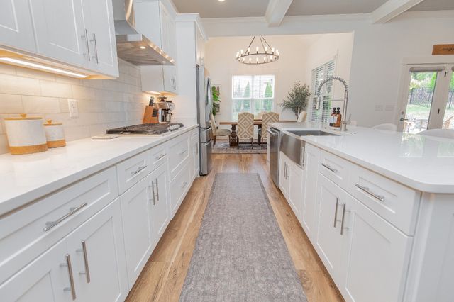 387 Arrow Ct, Hendersonville, TN 37075