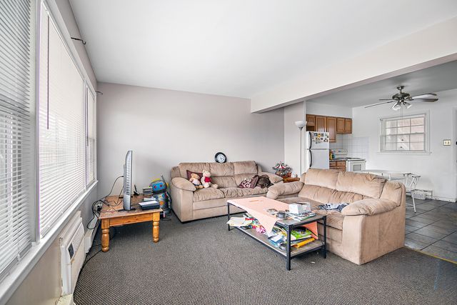 18154 Martin Avenue, Homewood, IL 60430