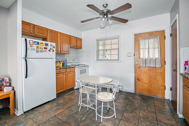 18154 Martin Avenue, Homewood, IL 60430