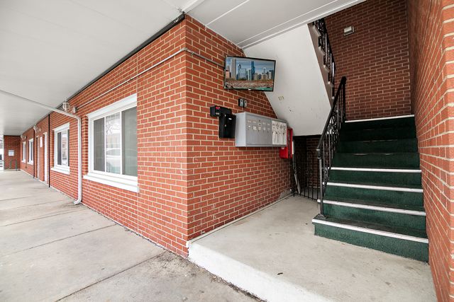 18154 Martin Avenue, Homewood, IL 60430