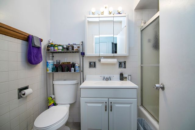 18154 Martin Avenue, Homewood, IL 60430