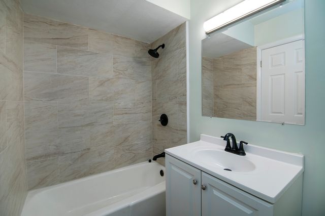 18154 Martin Avenue, Homewood, IL 60430