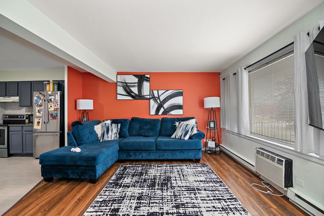 18154 Martin Avenue, Homewood, IL 60430