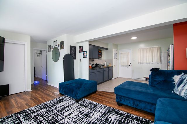 18154 Martin Avenue, Homewood, IL 60430