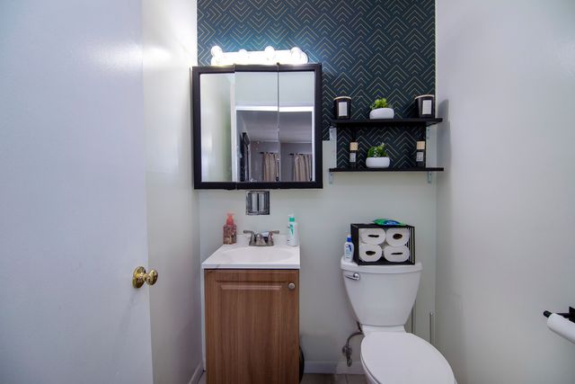 18154 Martin Avenue, Homewood, IL 60430