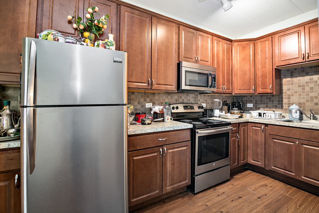 18154 Martin Avenue, Homewood, IL 60430