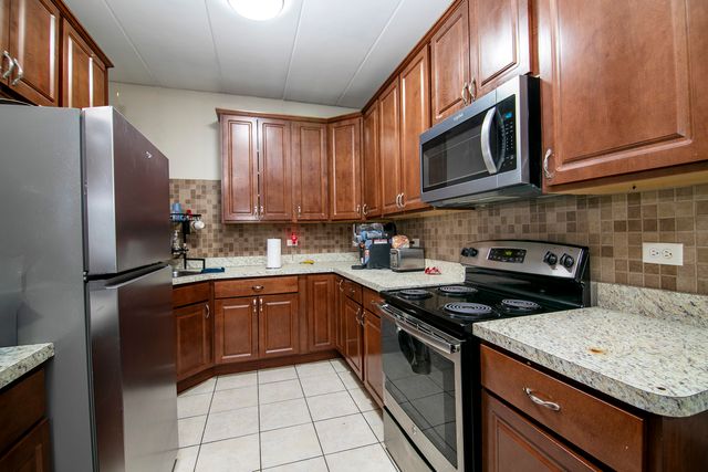 18154 Martin Avenue, Homewood, IL 60430