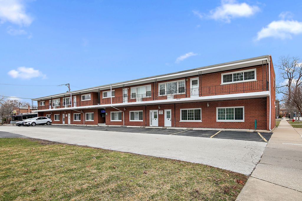 18154 Martin Avenue, Homewood, IL 60430