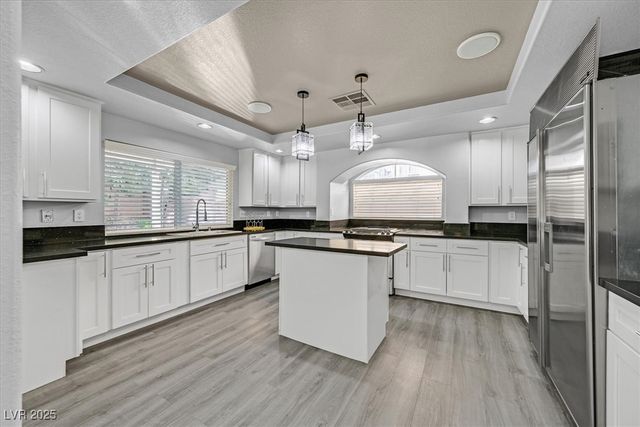 9637 Lions Peak Court, Las Vegas, NV 89139