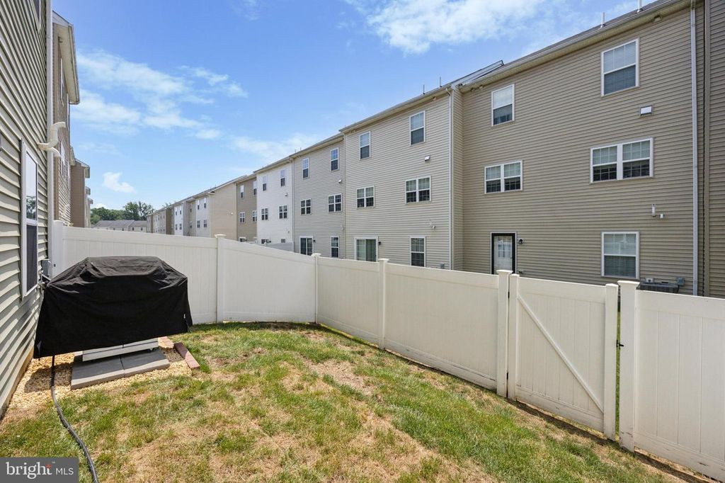 106 MASTER AVE, Feasterville Trevose, PA 19053