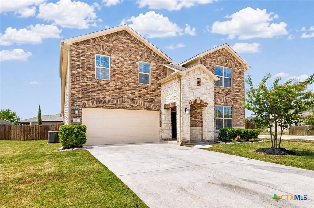 223 Quarry Rock Loop, Liberty Hill, TX 78642