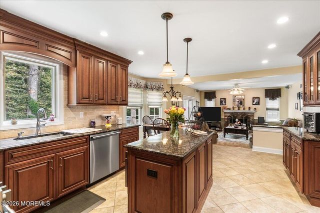 45 Woodruff Drive, Matawan, NJ 07747